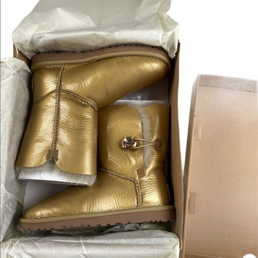 Nib Ugg Bailey Button Mirage Shearling Boot Gold 6 - image 3